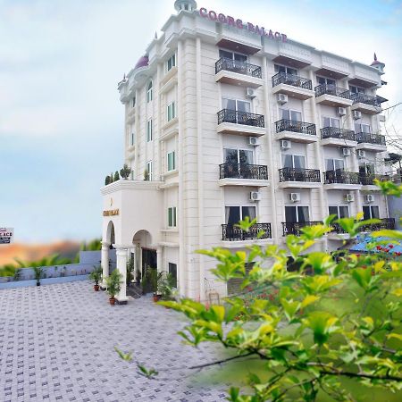 Hotel Coorg Palace Madikeri Exterior photo