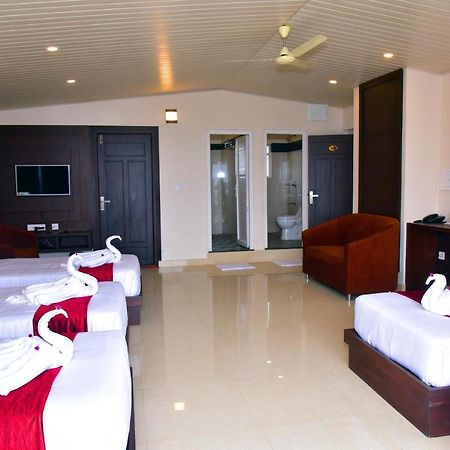 Hotel Coorg Palace Madikeri Exterior photo