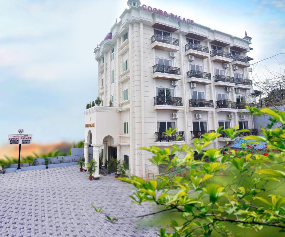 Hotel Coorg Palace Madikeri Exterior photo